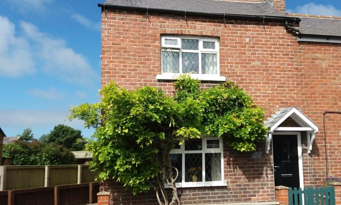 Muston Casa | Sunnyside Cottage