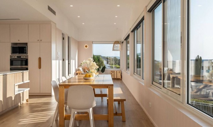 Sellicks Beach Casa | Sunnyside - Family friendly.Sleeps 12.Sea Views