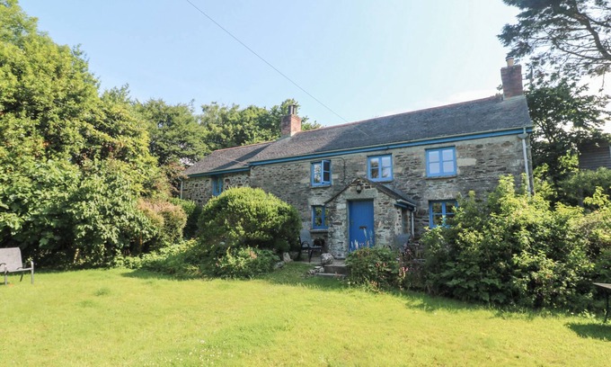 Rosudgeon Cabaña | SUNNYVALE COTTAGE, pet friendly, with open fire in Rosudgeon