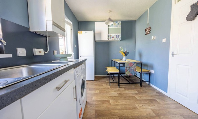 Gloucester Casa | Sunnyvibes Kingsholm 2BR Free Parking 2nights Plus Discount