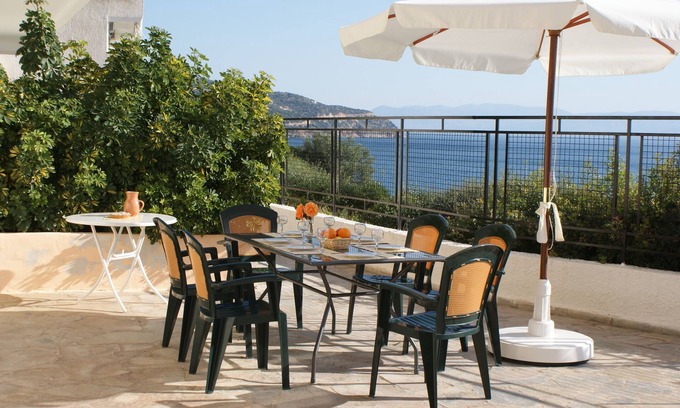 Kefalari Apartamento | Sunrise 4 - Beautifully Located Air Conditioned Apartment Above Beach