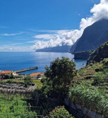 Porto Moniz Apartamento | Sunrise Bay - Modern Flat with stunning views