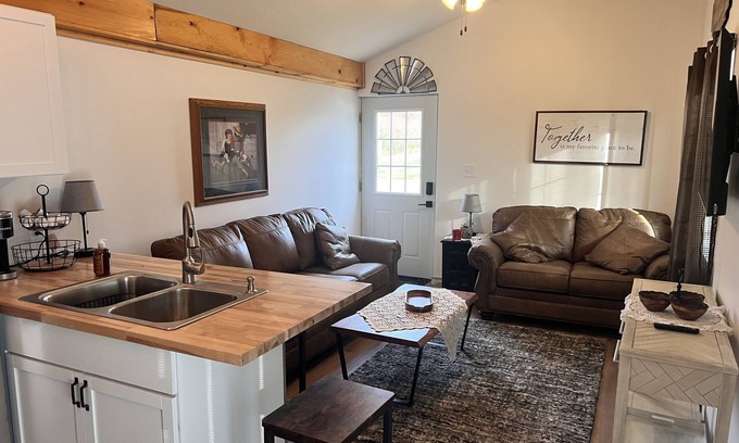 Johnston City Cabina | Sunrise Cabin