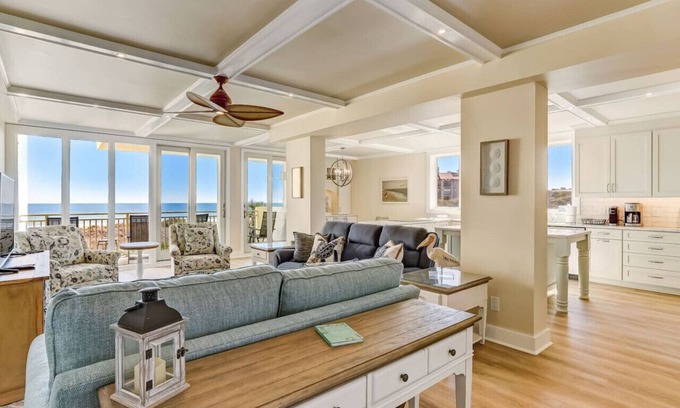 Fernandina Beach Apartamento | 3bdr / 3bath Shipwatch NUEVA LISTA! ¡Listado nuevo y actualizado listo para reservar!