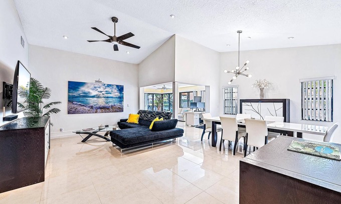 Delray Beach Casa | Sunrise Lake House in Delray Beach