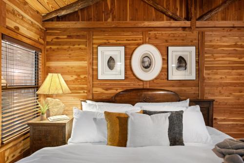 Spicewood Casa | Sunrise Lodge - Main Cabin