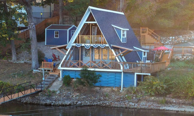 Sunrise Beach Casa | Sunrise Oasis – Lakefront Living