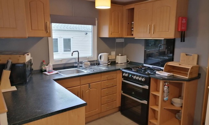 St Leonards-On-Sea Casa | Sunrise - quiet area on Beauport (D/F)