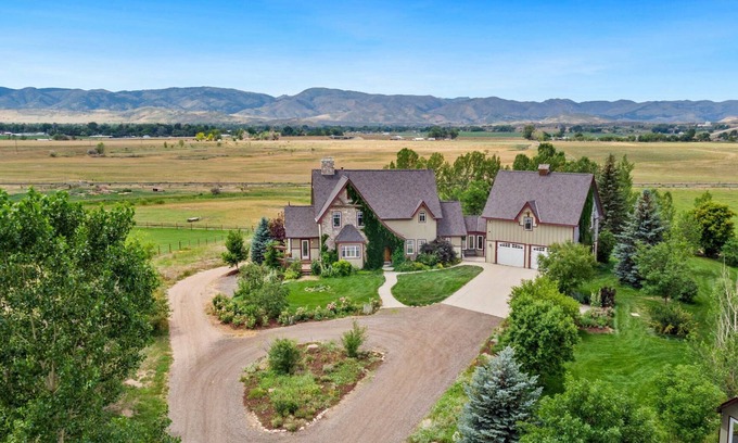Fort Collins Casa | Sunrise Ranch! Amazing Mountain Views!
