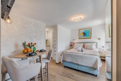 Kastel Kambelovac Apartamento | Sunrise Seaview Studio