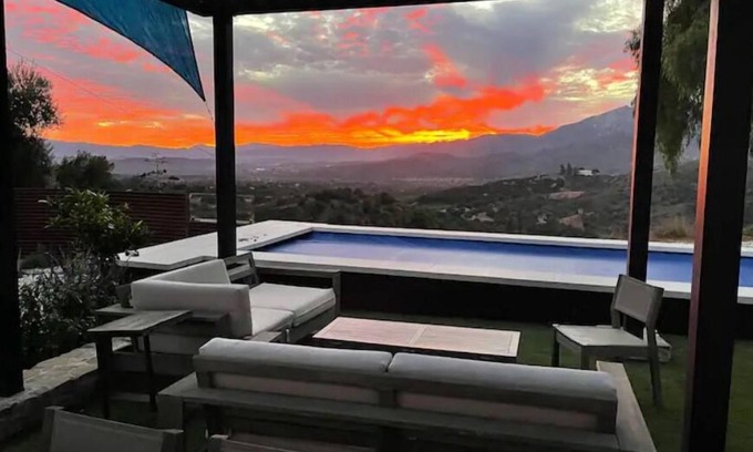 Ojai Casa | Sunrise, Sunset, and Pink Moment