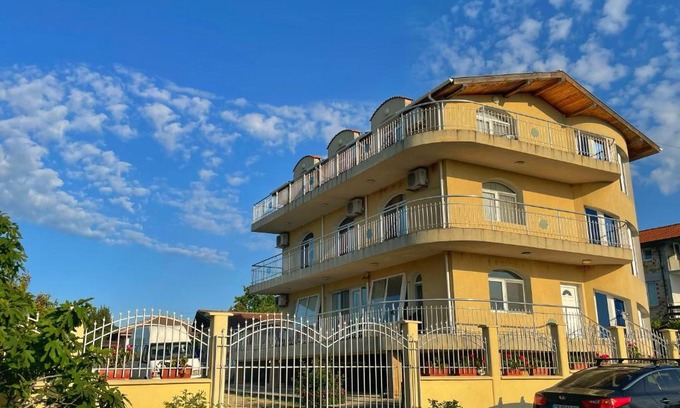 Varvara Casa | Sunrise Varvara