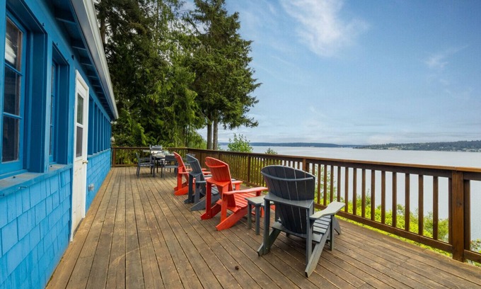 Greenbank Cabina | Sunrise View Waterfront Cabin