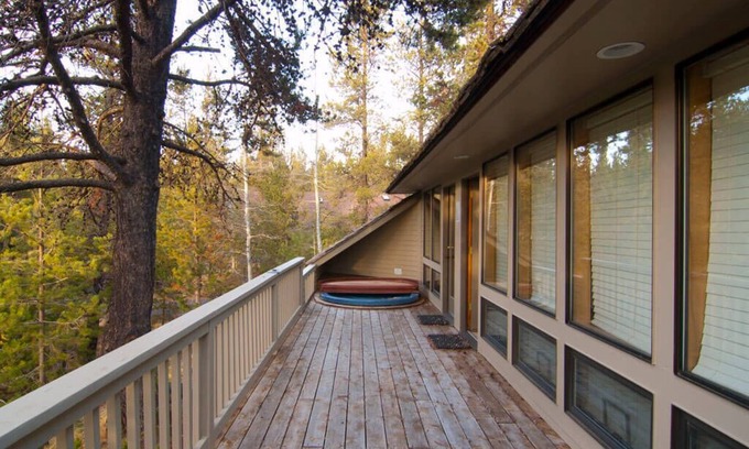 Overlook Park Casa | 13 Rhododendron Lane: 3 BR / 2. 5 BA en casa en Sunriver, capacidad para 7