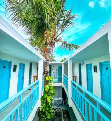 Thulusdhoo Island Casa | SunSeaSurf Maldives