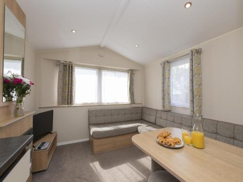 Looe Casa | Sunseeker Caravan by Belvilla