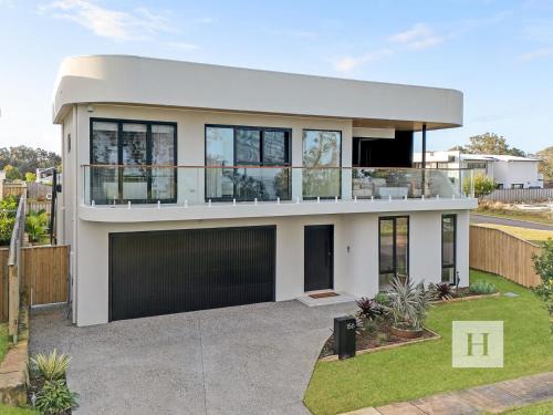 Morisset Park Casa | Sunset and Serenity Trinity