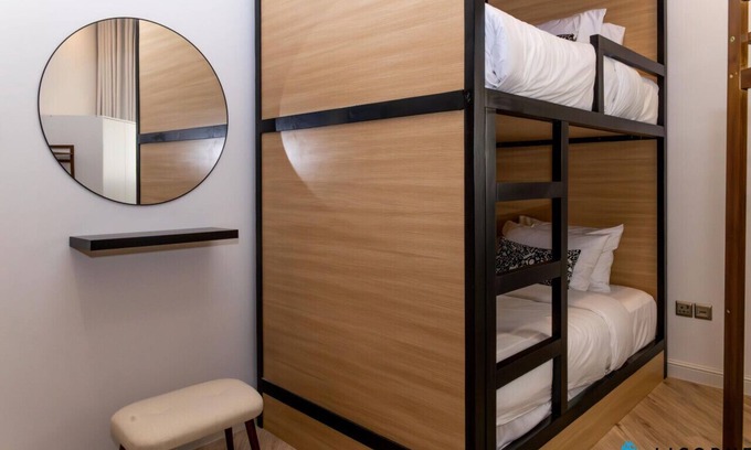 Jumeira 3 Cama Y Desayuno | Sunset Beach Shared Escape