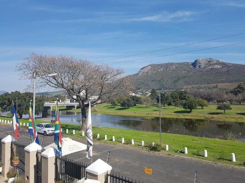 Paarl Casa | Sunset Boulevard Riverlodge