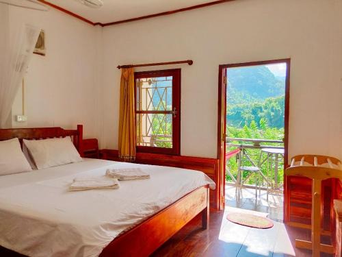 Muang Ngoi Neua Cama Y Desayuno | Sunset Bungalows & GH