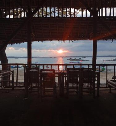 Jerowaru Otro | Sunset Cabanas Stay Beachfront & Snorkel