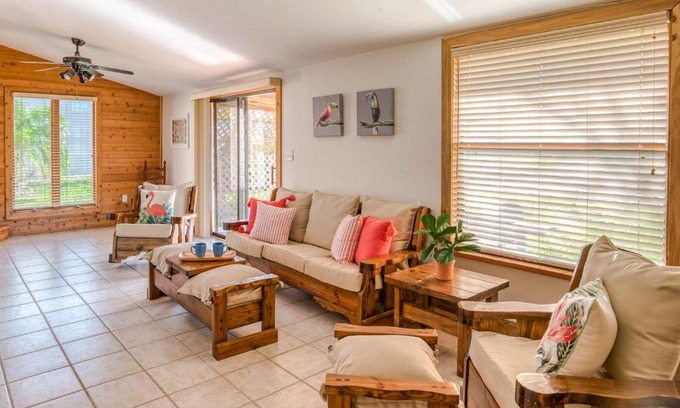 Butler Beach Casa | Sunset Canal Cottage