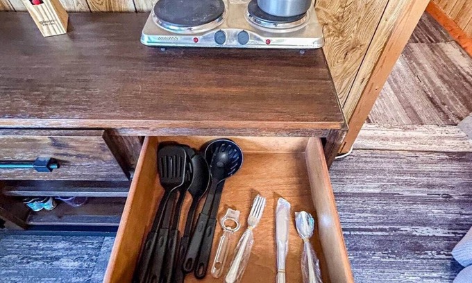 Collbran Cabina | Sunset - Cozy Cabin - Collbran CO - Sleeps 2