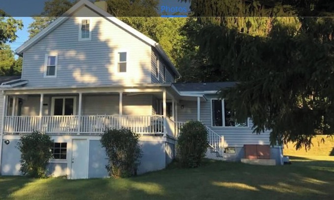 Union Springs Casa | Sunset Escape on Cayuga Lake. Kayaks provided.