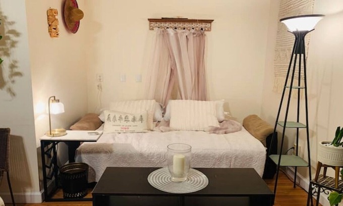 Wake Forest Apartamento | Sunset Garden Retreat