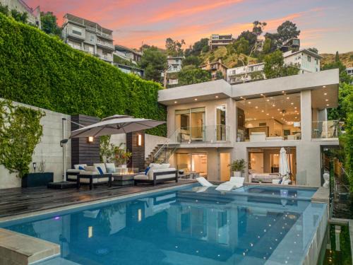 Hollywood Hills West Villa | Sunset Heights
