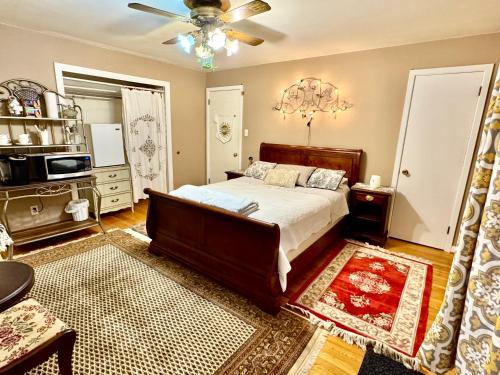 Amherst Casa | Sunset Home