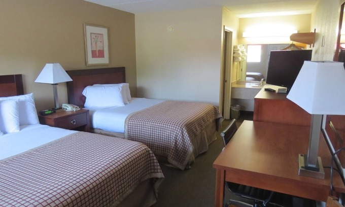 Augusta Hotel | Sunset Inn - Augusta