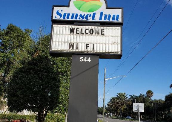 Hodgmans Daytona Hotel | Sunset Inn Daytona Beach