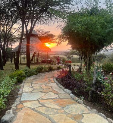 Maasai Mara Otro | Sunset Masai Camp