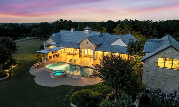 Georgetown Casa | Sunset Oasis | Resort-Style Retreat w/Pool & Spa