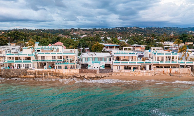 Stella Villa | Oceanfront Sunset Paradise Villas