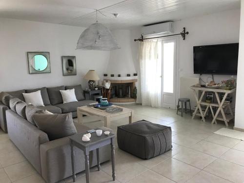 Pounta Villa | Sunset Paros Antiparos treasure house, Pounta port