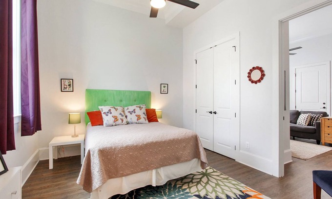 Algiers Point Condominio | ¡¡NUEVO!! Cerca del Barrio Francés - Sunset Point, tranquilo 1 dormitorio, condominio privado