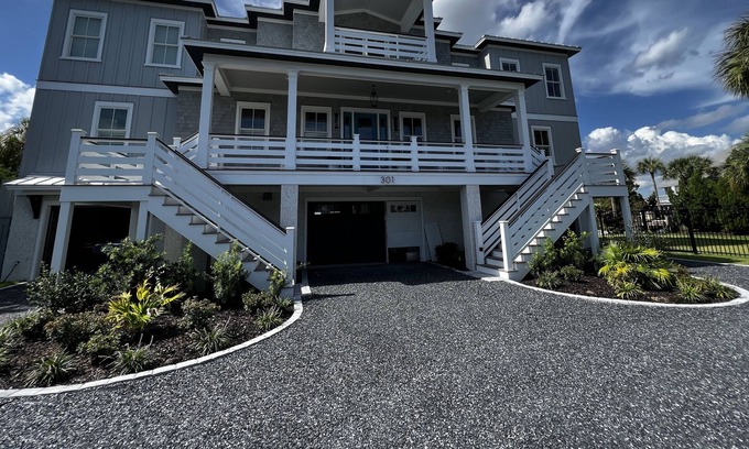 Charleston County Casa | Sunset Retreat on water 2min walk to beach!