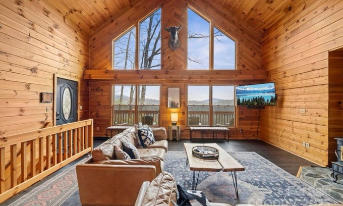 Lake Toxaway Cabina | Sunset Ridge – incredible Mountain Views, Hot Tub, Fire Pit & Pool Table”