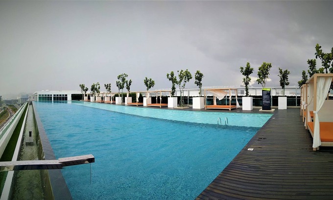 Kampung Sembulan Baru Condominio | Sunset Sea View Vacation Condos & Infinity Pool