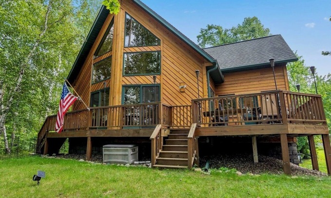 Fifty Lakes Cabina | Sunset Serenity on Kego Lake