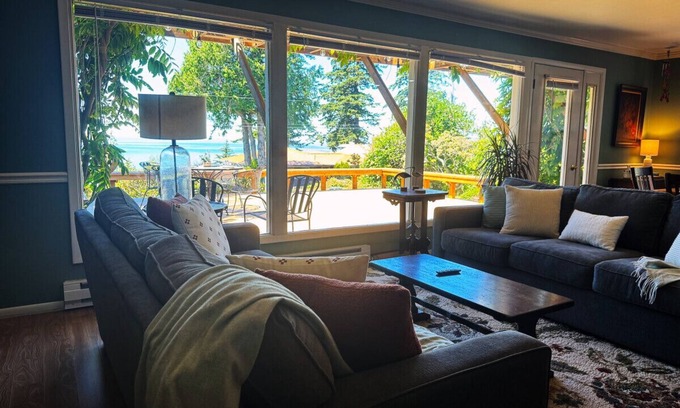 Bellingham Casa | Sunset Serenity, Stunning Views