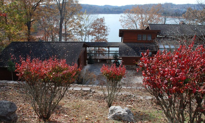 La Follette Casa | "Sunset Shores" casa privada de registro frente al lago en Deerfield Resort, capacidad para 16