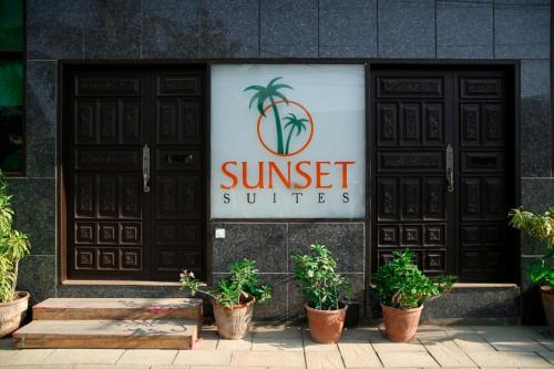 D.H.A. Hotel | Sunset Suites