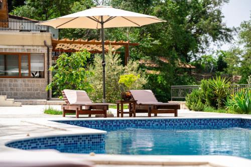Lapcici Villa | Sunset & Sunrise Villas in Stanisici-Two Villas With Common Pool