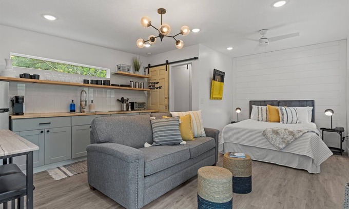 Linn Valley Apartamento | Sunset Tiny House at Linn Valley Lakes