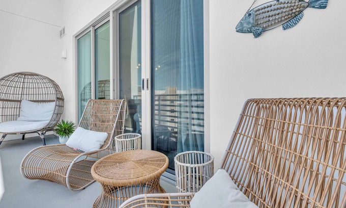 North Trail Condominio | Sunset View Condo 1mile from Downtown Sarasota Internal name: Condo