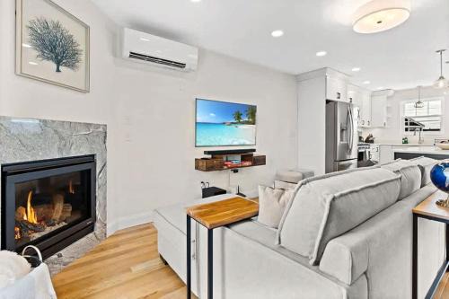 Hampton Casa | Sunset Views Balcony Marsh Views AC
