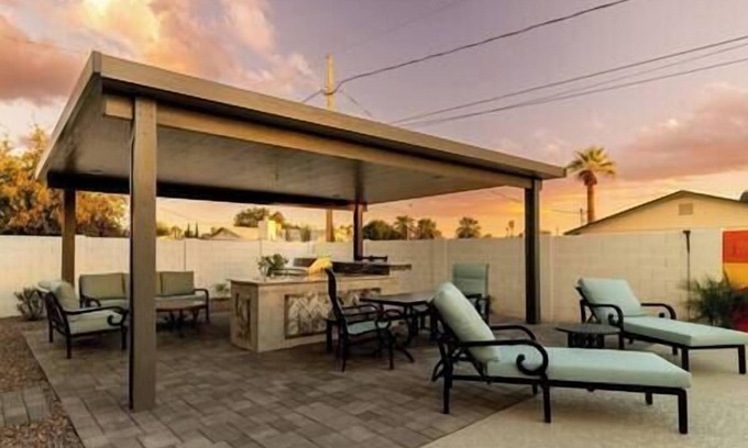 Pointe Scottsdale Villa | Sunset Villa in Old Town w/ Hot tub & Heated Pool!